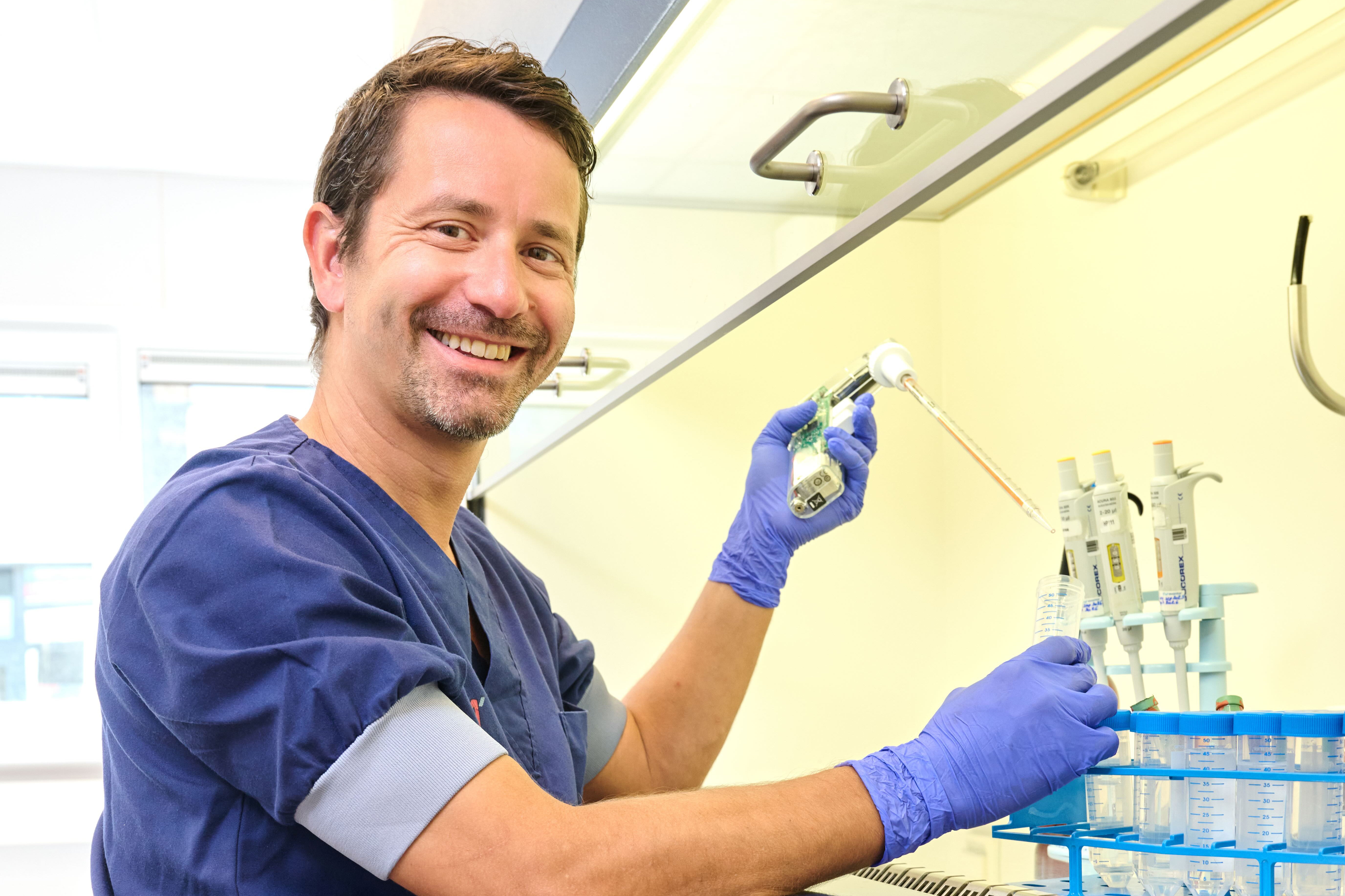 professor Sébastien Anguille